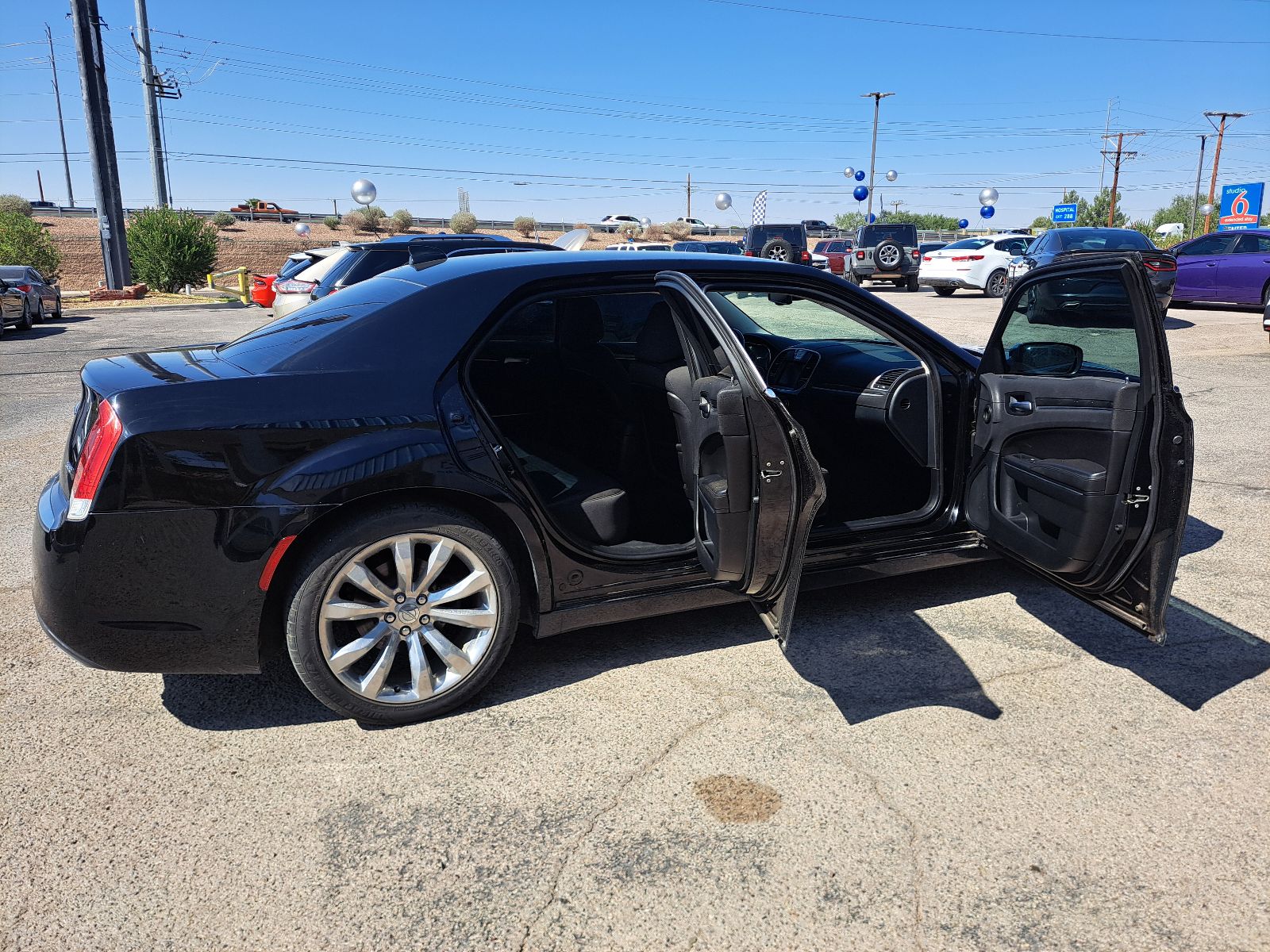 2018 Chrysler 300 300 Touring (Us & Can), 300 Limited (Bux) — photo 11 of 19