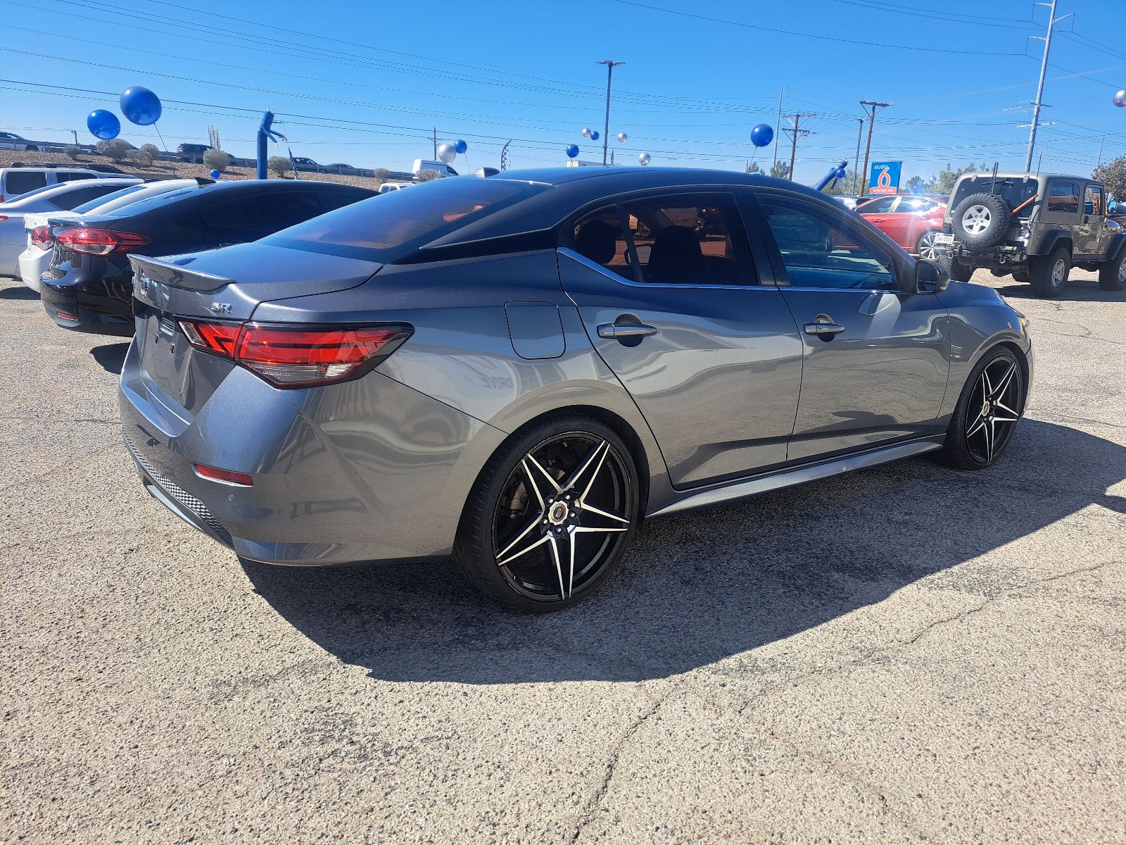 2020 Nissan Sentra SR — photo 5 of 16