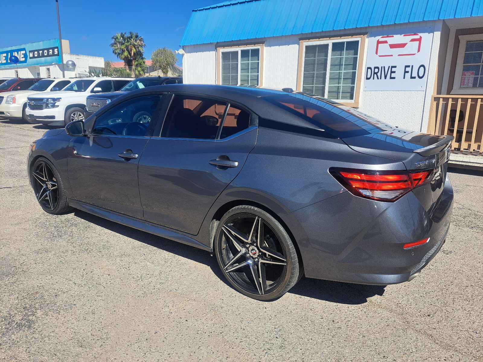 2020 Nissan Sentra SR — photo 4 of 16