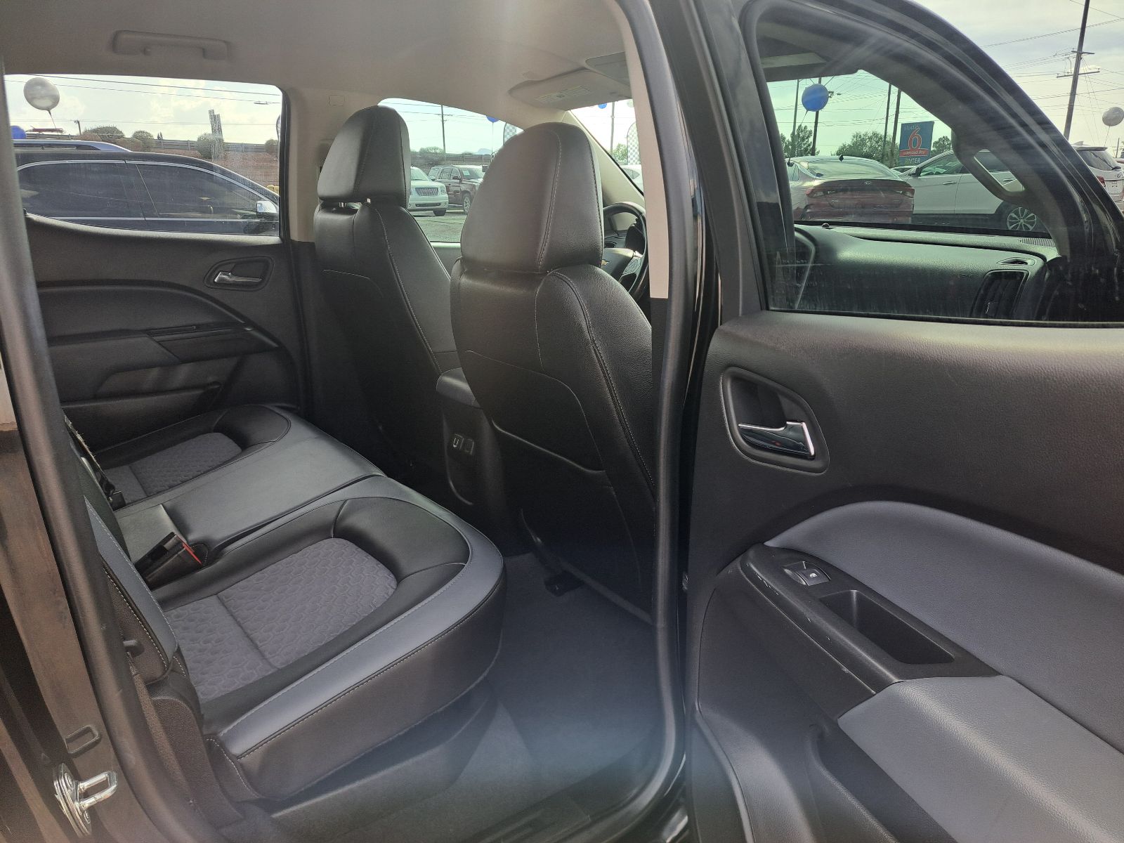 2019 Chevrolet Colorado Z71 — photo 9 of 20