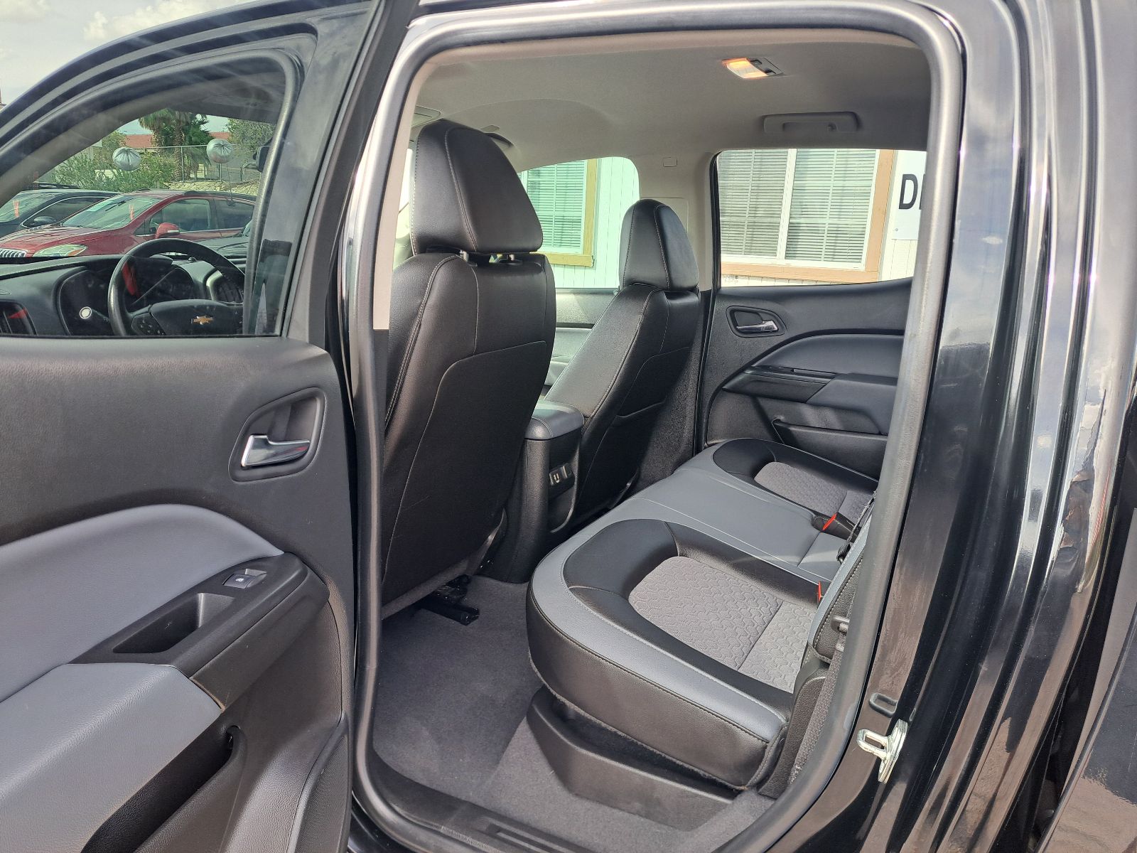 2019 Chevrolet Colorado Z71 — photo 7 of 20