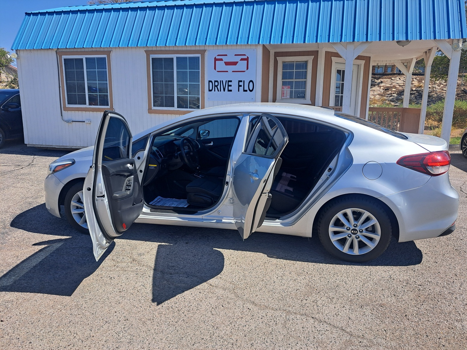 2017 Kia Forte LX, Sport — photo 8 of 19