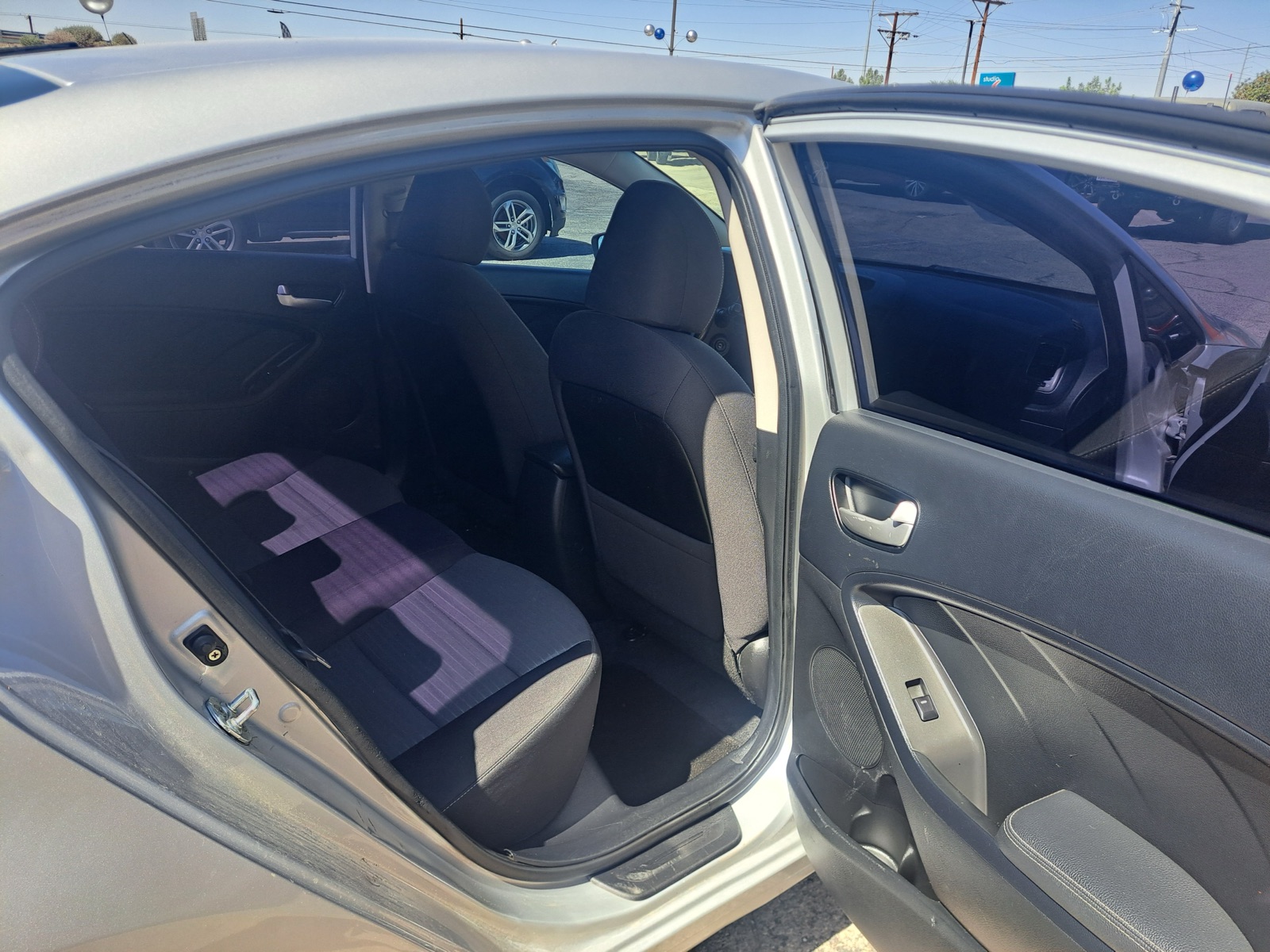 2017 Kia Forte LX, Sport — photo 10 of 19