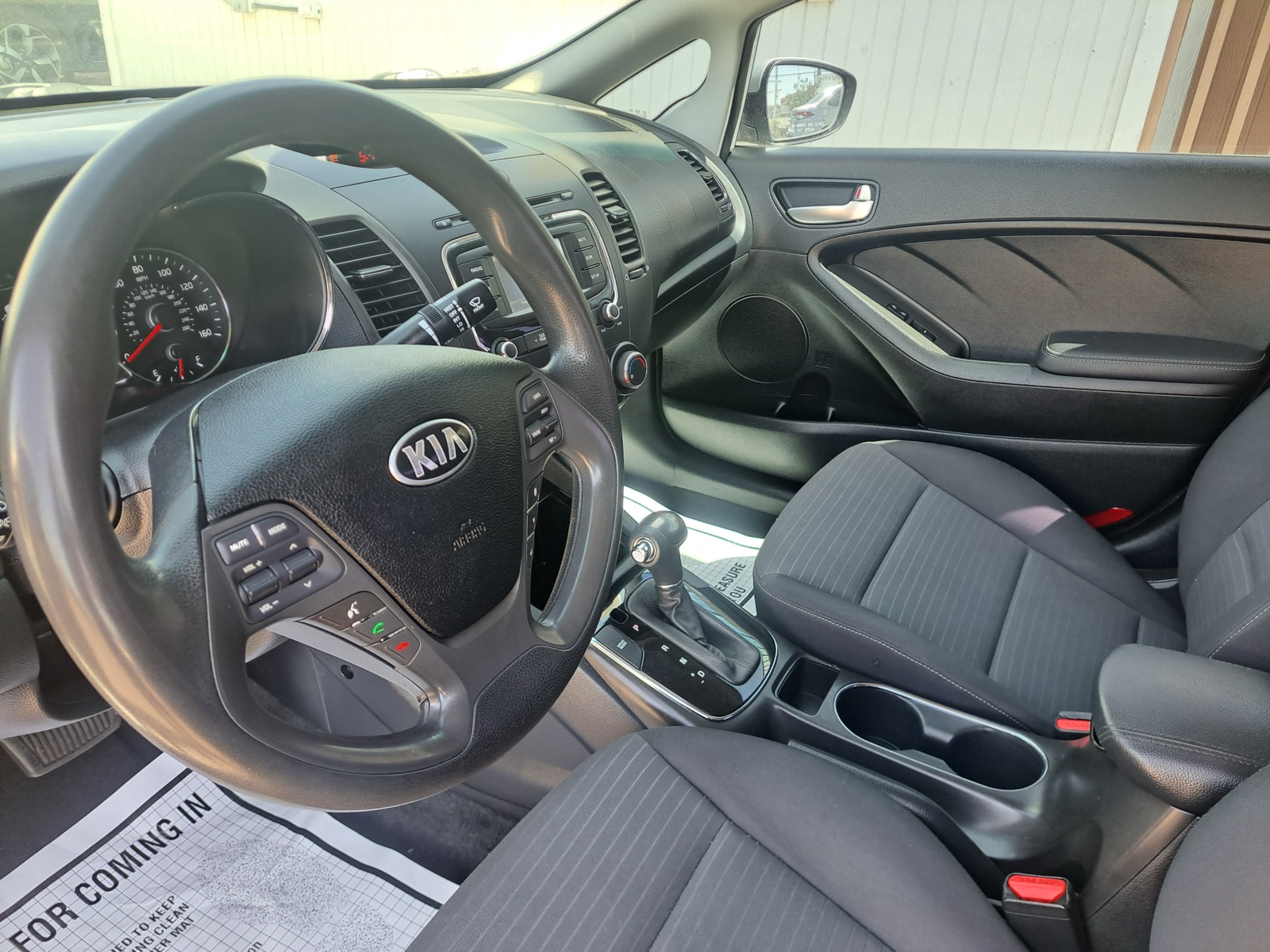 2017 Kia Forte LX, Sport — photo 14 of 19