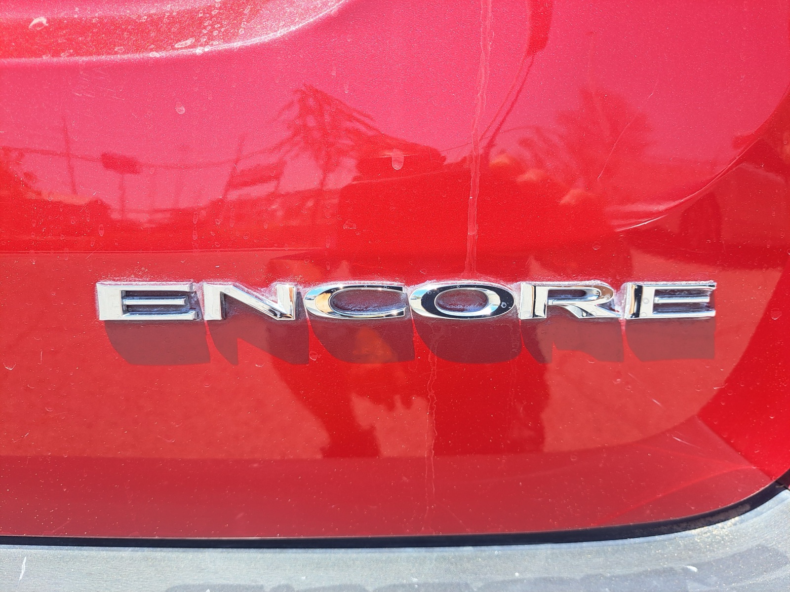 2015 Buick Encore Sport Utility — photo 18 of 19