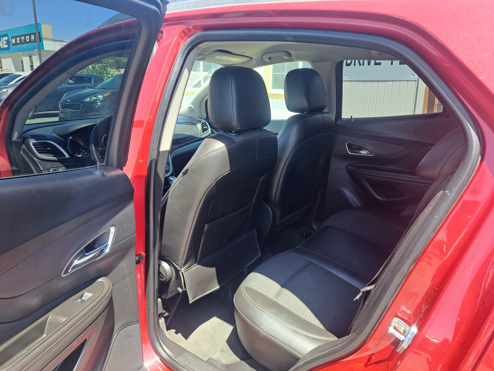 2015 Buick Encore Sport Utility — photo 7 of 19
