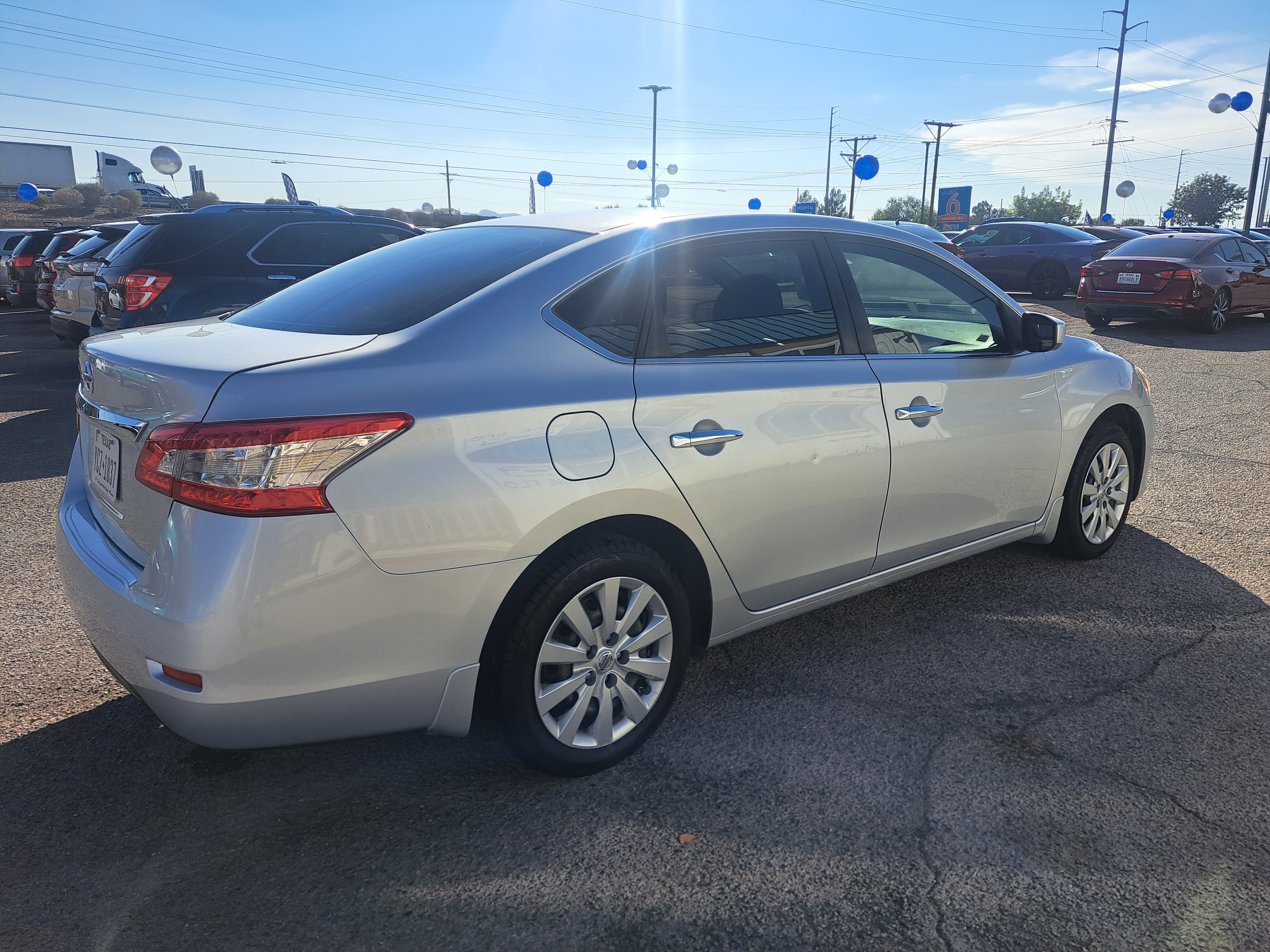 2015 Nissan Sentra S — photo 5 of 17