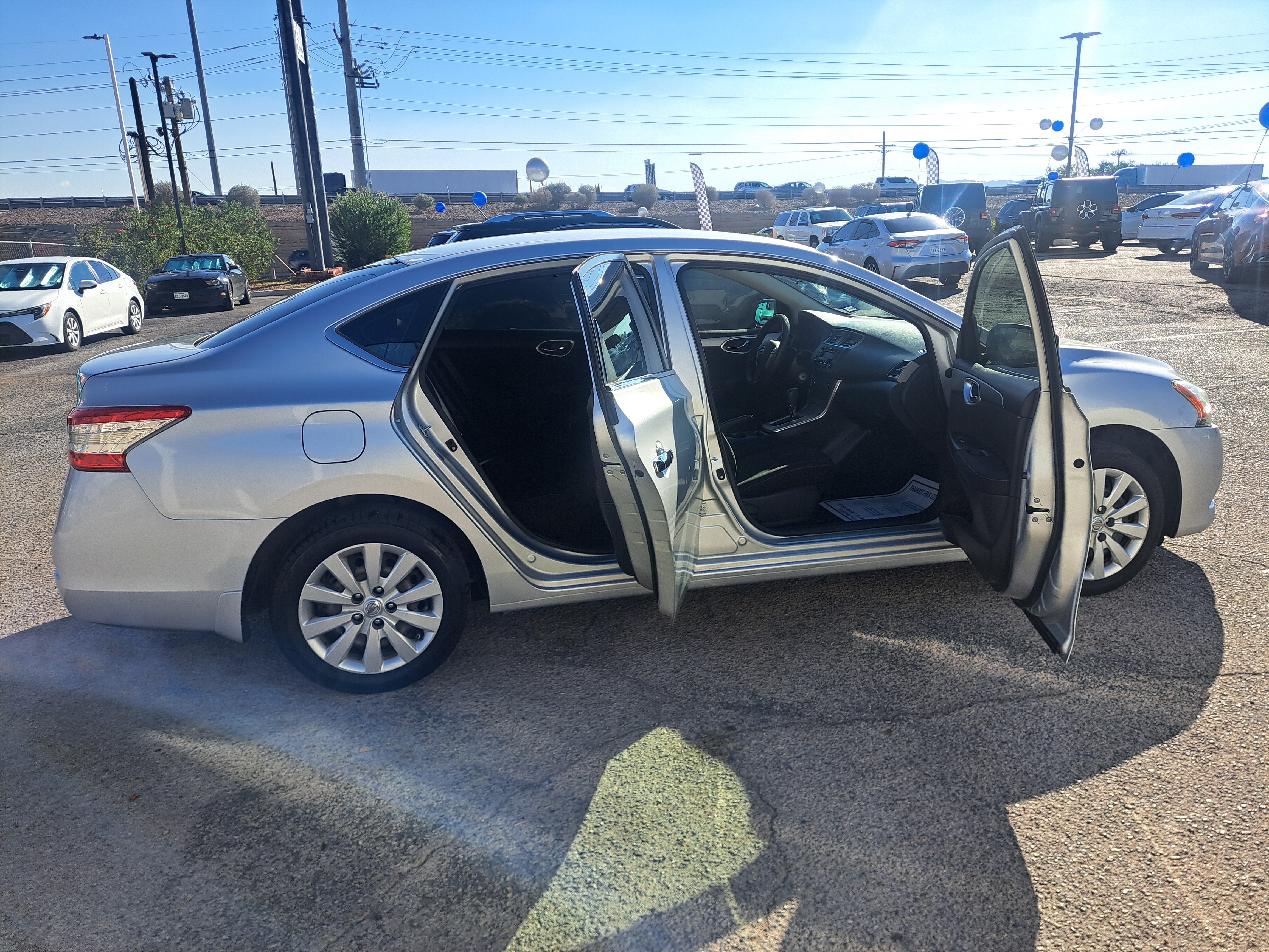 2015 Nissan Sentra S — photo 12 of 17