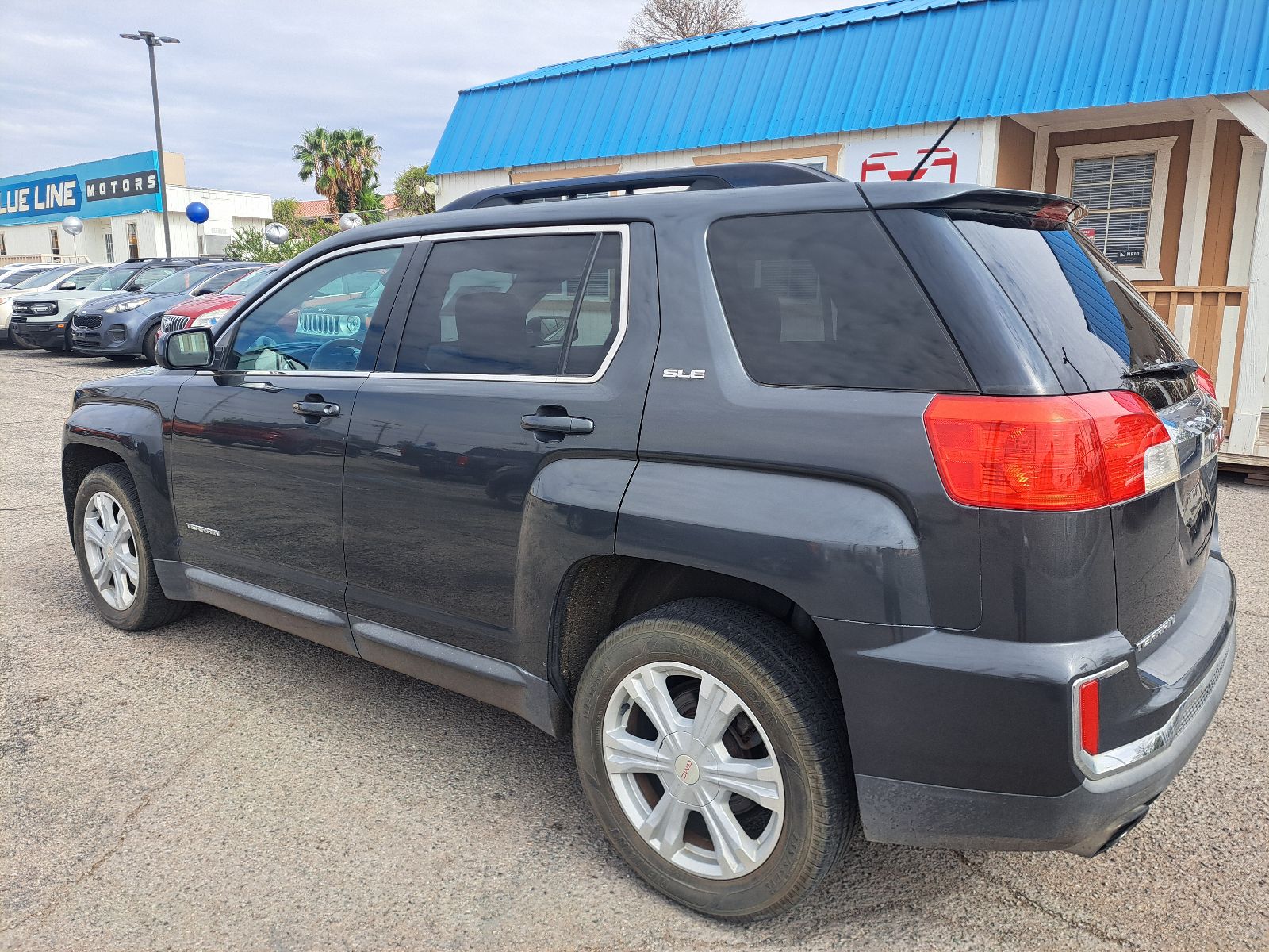2017 GMC Terrain Sle 2 — photo 4 of 18