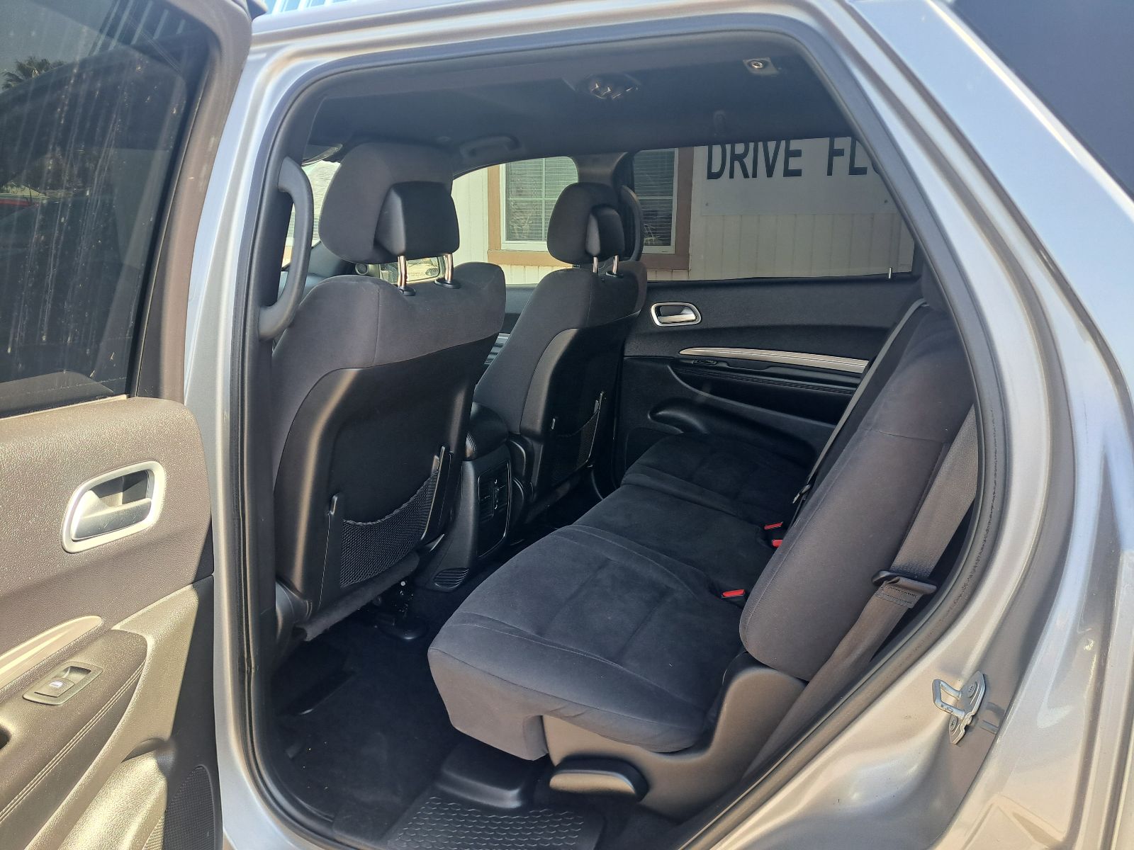 2020 Dodge Durango SXT — photo 9 of 20