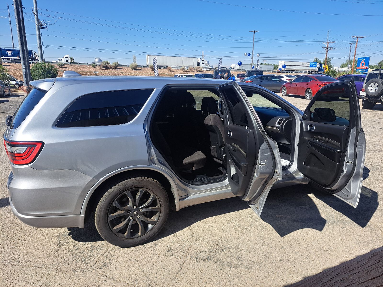 2020 Dodge Durango SXT — photo 12 of 20