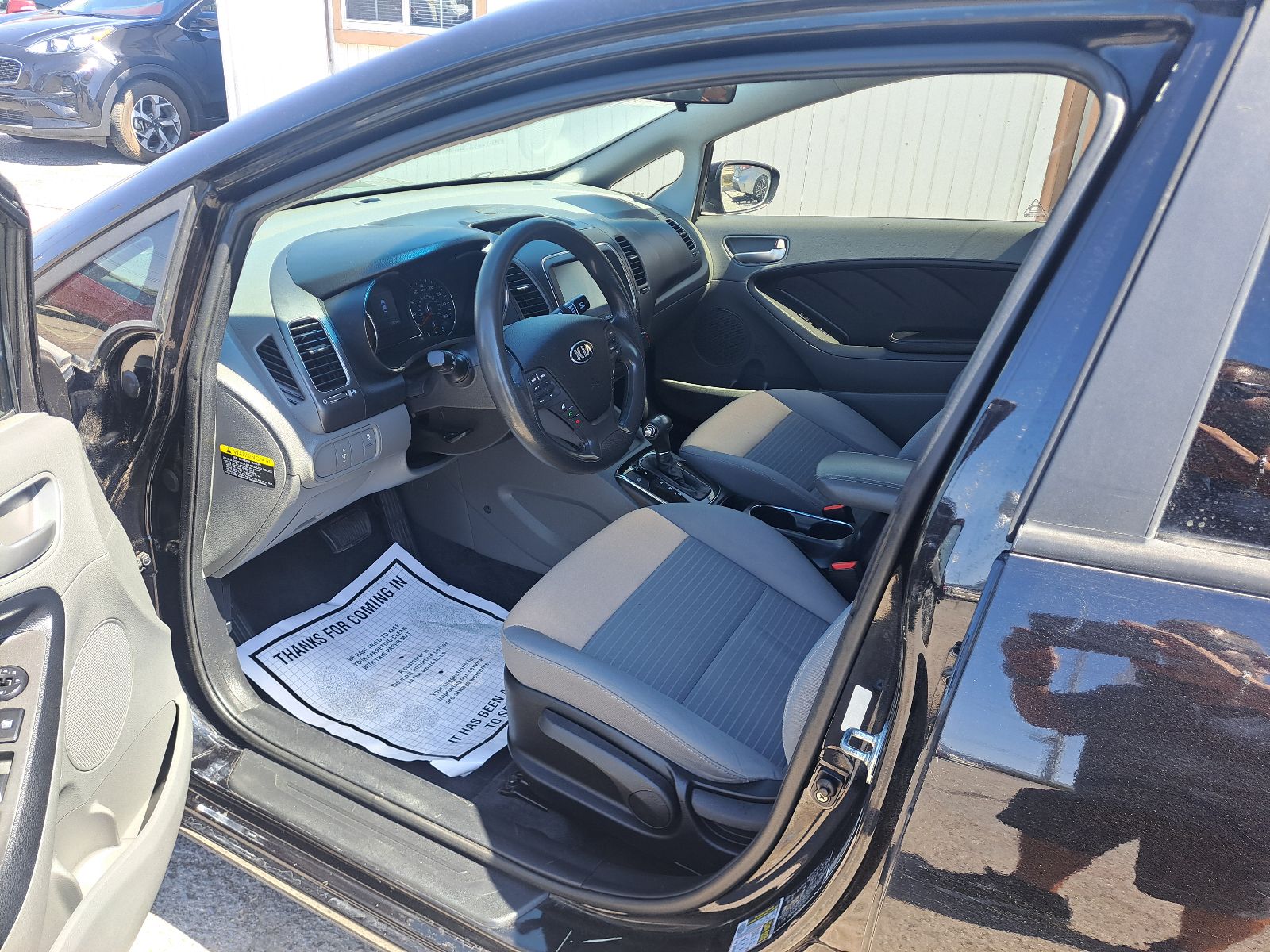 2018 Kia Forte LX Sport — photo 7 of 19