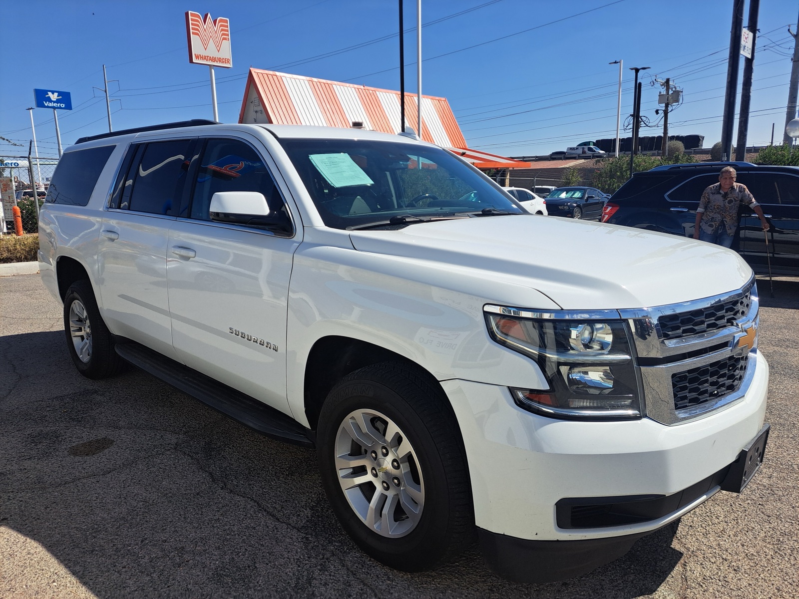 2019 Chevrolet Suburban LT — photo 2 of 20