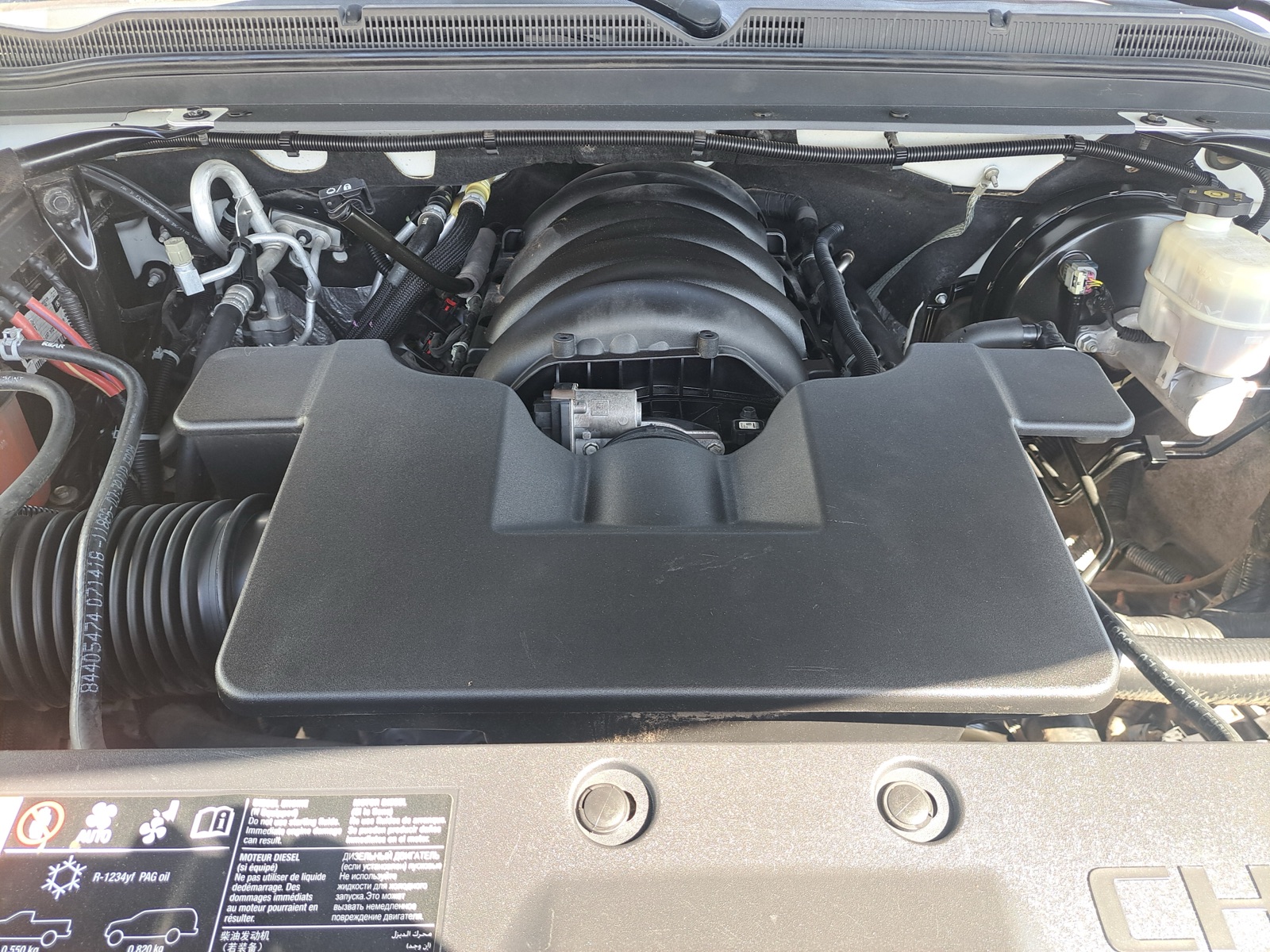 2019 Chevrolet Suburban LT — photo 15 of 20