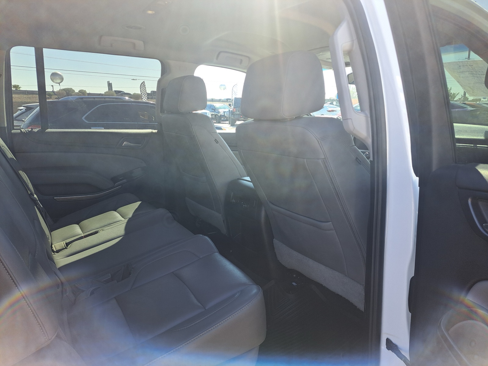 2019 Chevrolet Suburban LT — photo 11 of 20