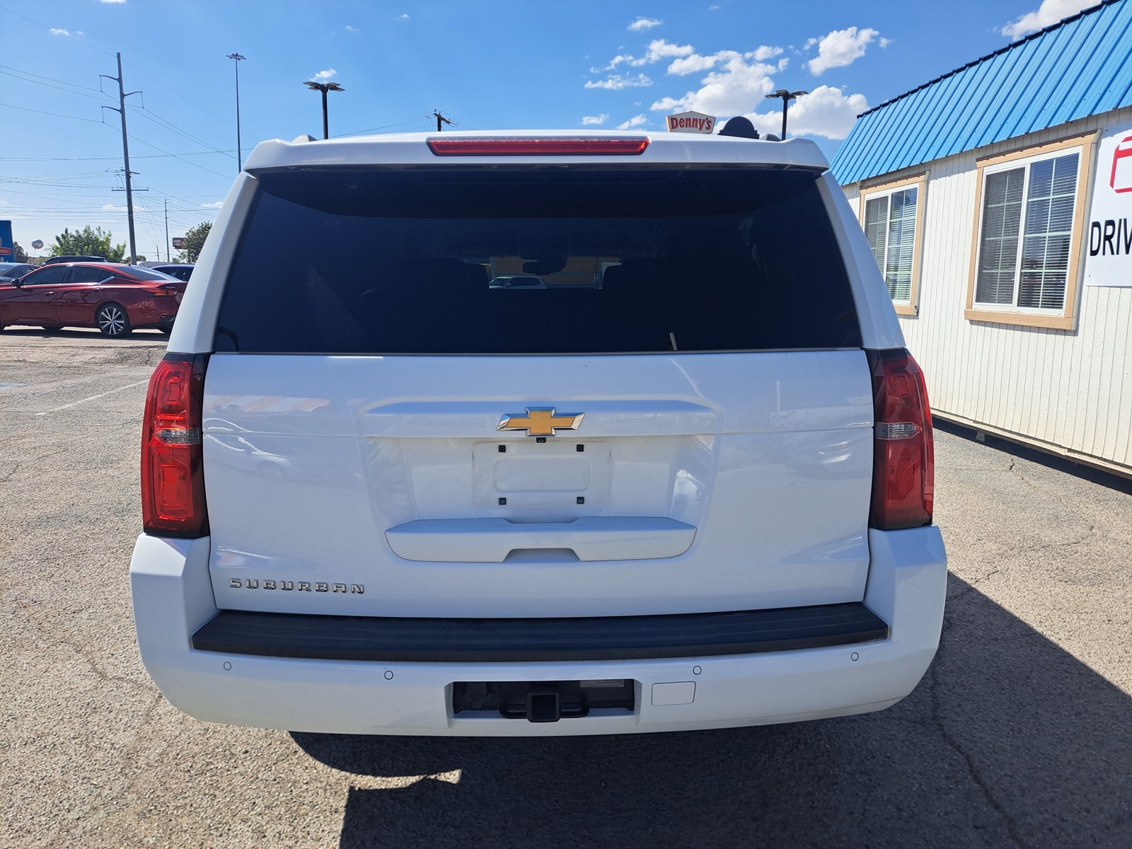 2019 Chevrolet Suburban LT — photo 6 of 20
