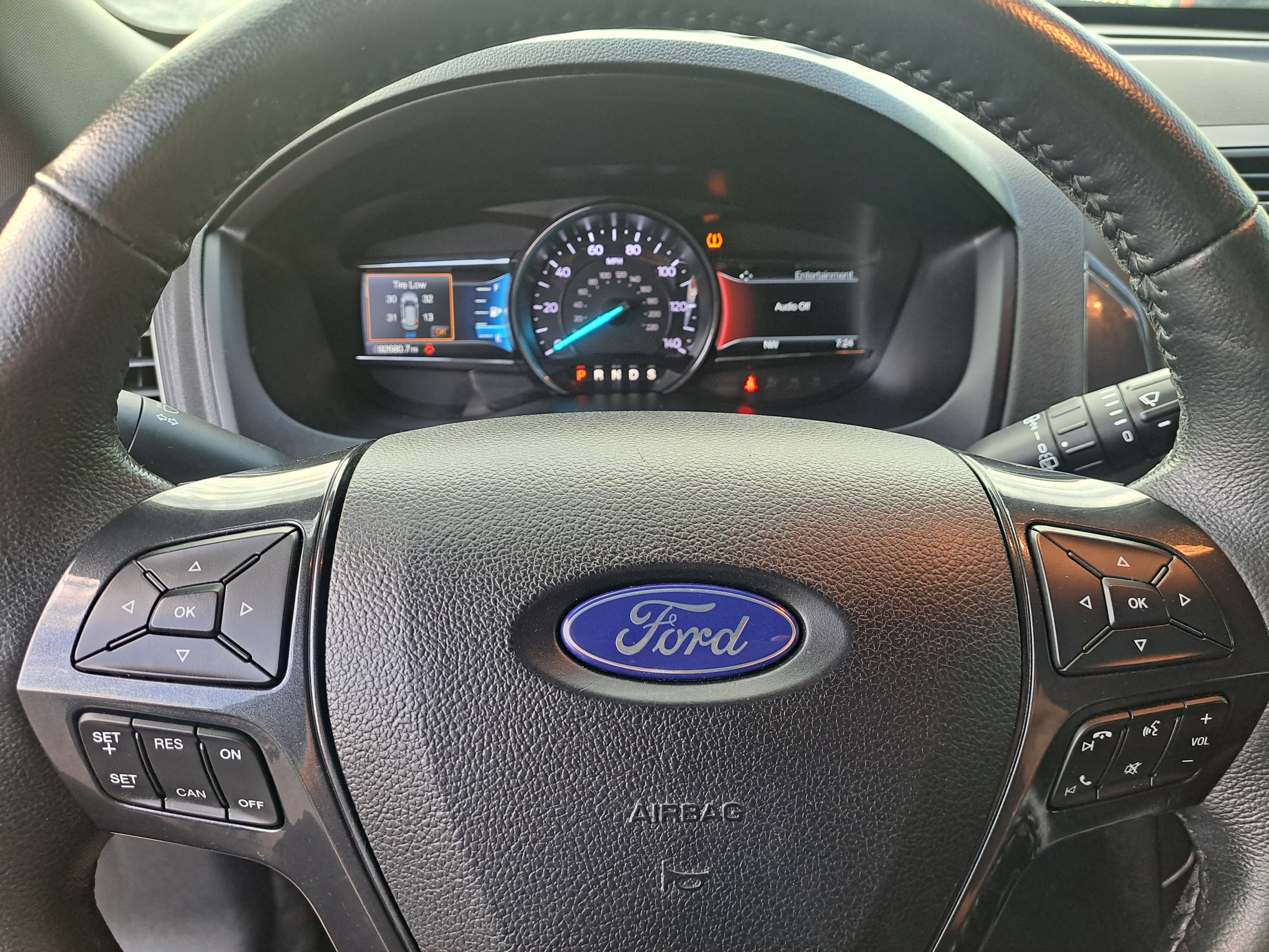 2019 Ford Explorer XLT — photo 11 of 15