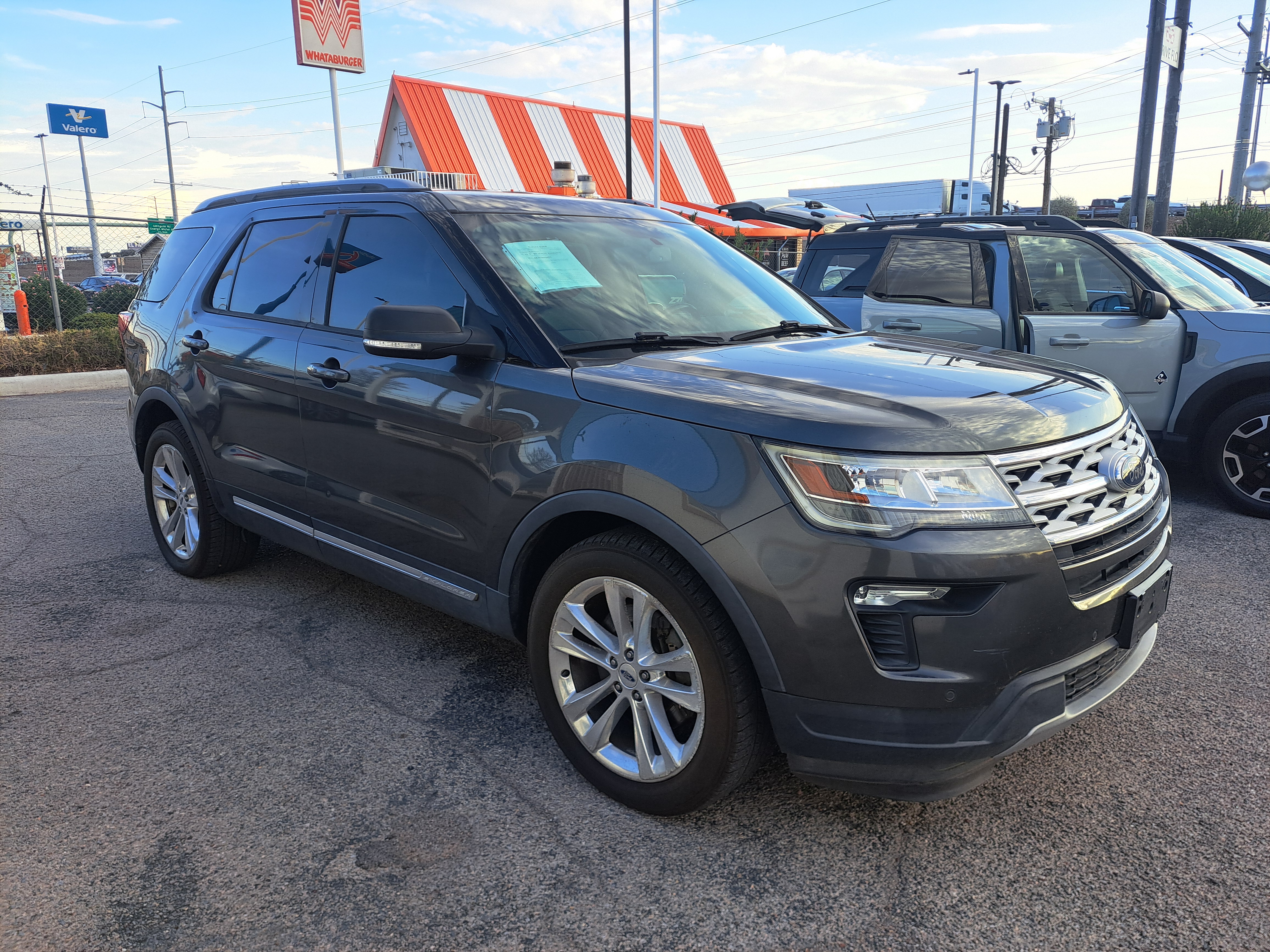 2019 Ford Explorer XLT — photo 2 of 15