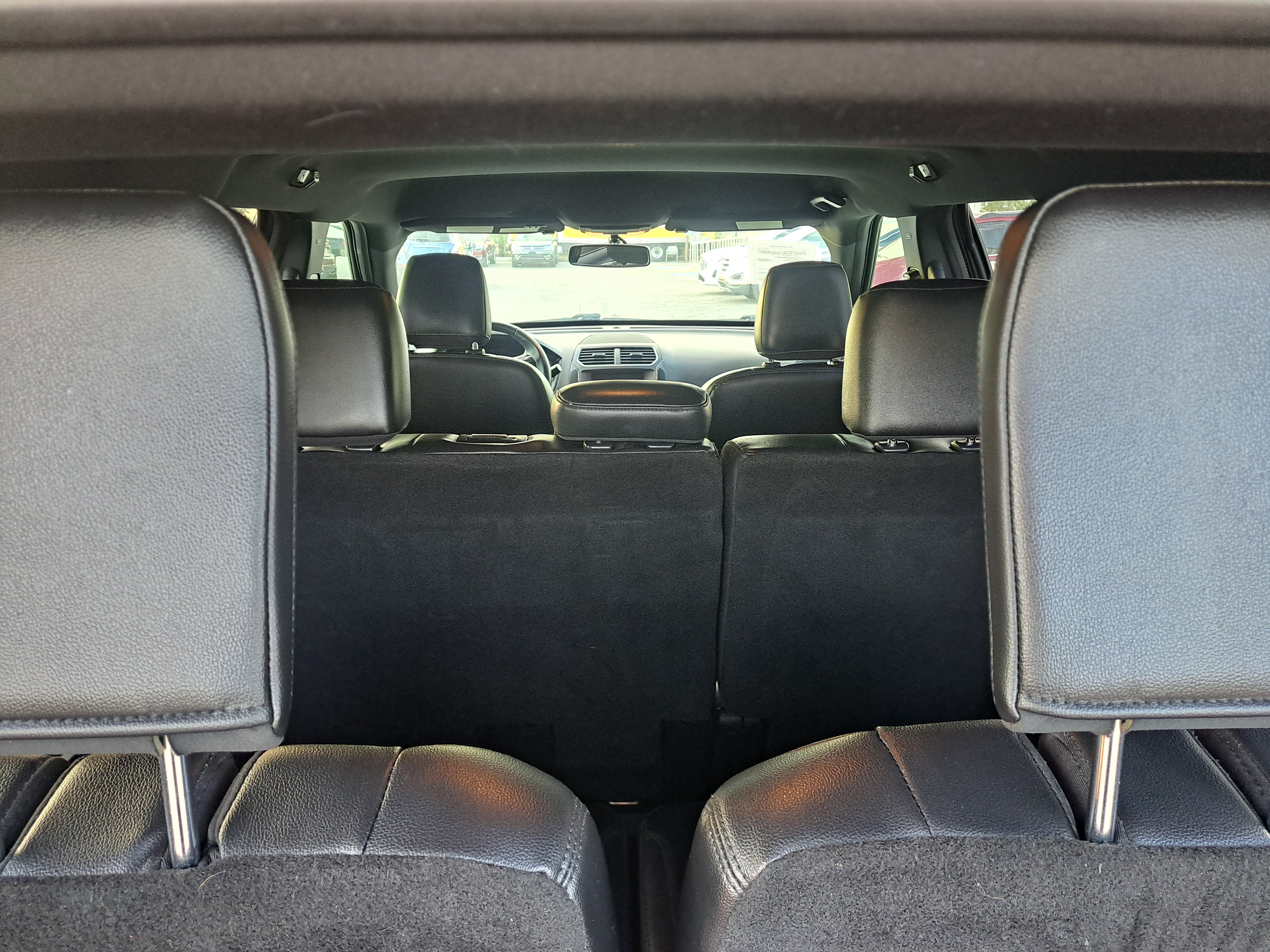 2019 Ford Explorer XLT — photo 10 of 15